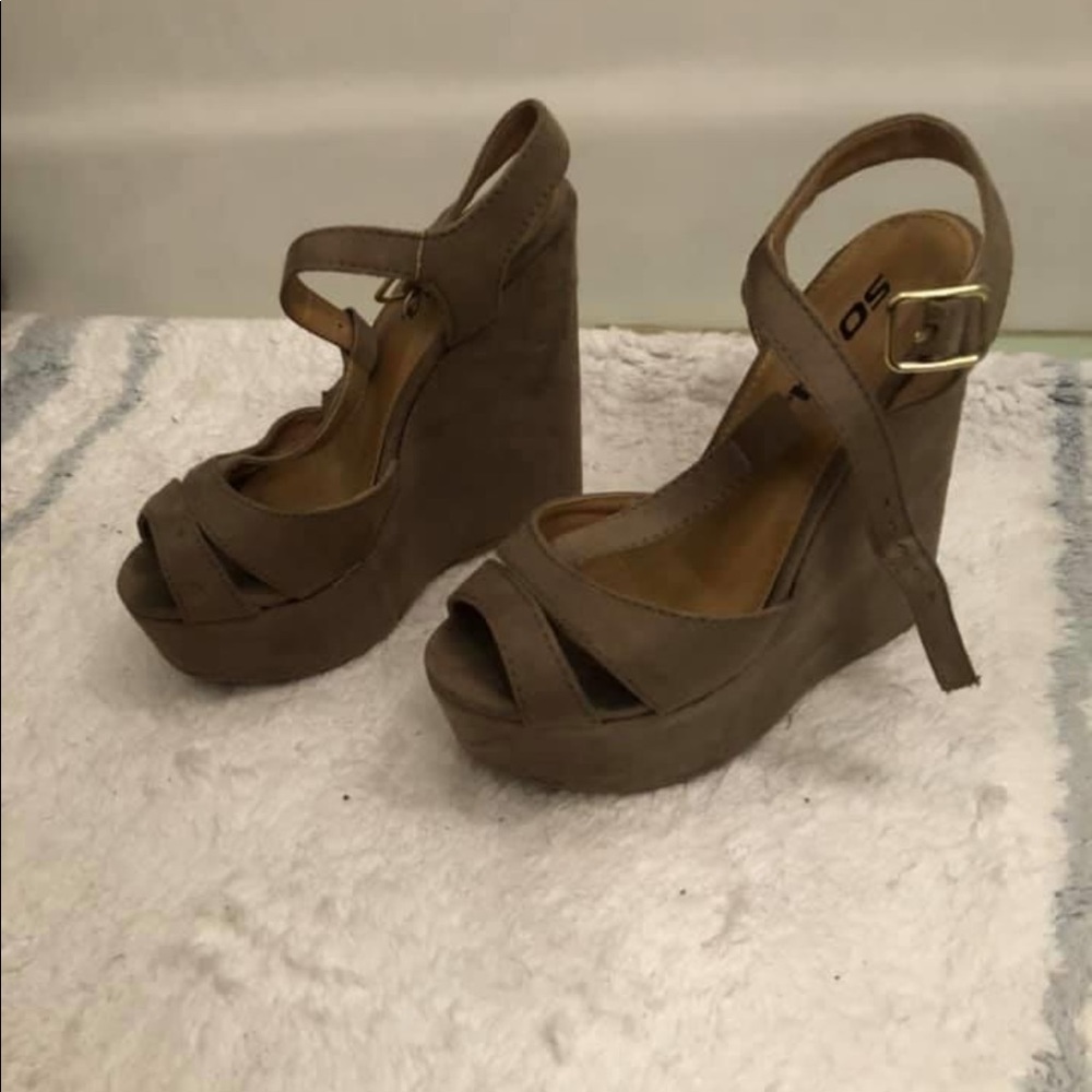 SODA Shoes